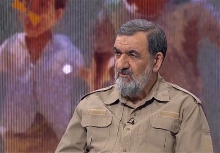 سرلشکر رضایی: پیام ملت ایران ایستادگی و مقاومت است