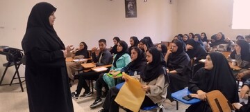 گزارش تصویری کارگاه مهارت‌افزایی و توانمندسازی خانواده