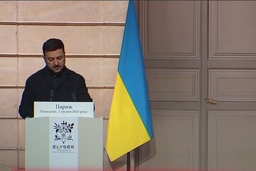 زلنسکی: صحبت از پیشروی‌های روسیه در خطوط مقدم اغراق‌آمیز است!