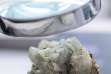 چین درباره مجوزهای صادرات عناصر نادر خاکی کوتاه آمد