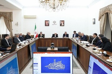 عارف: طرح ۲۰ هزار مگاوات نیروگاه‌های اتمی یک ضرورت انکارناپذیر است