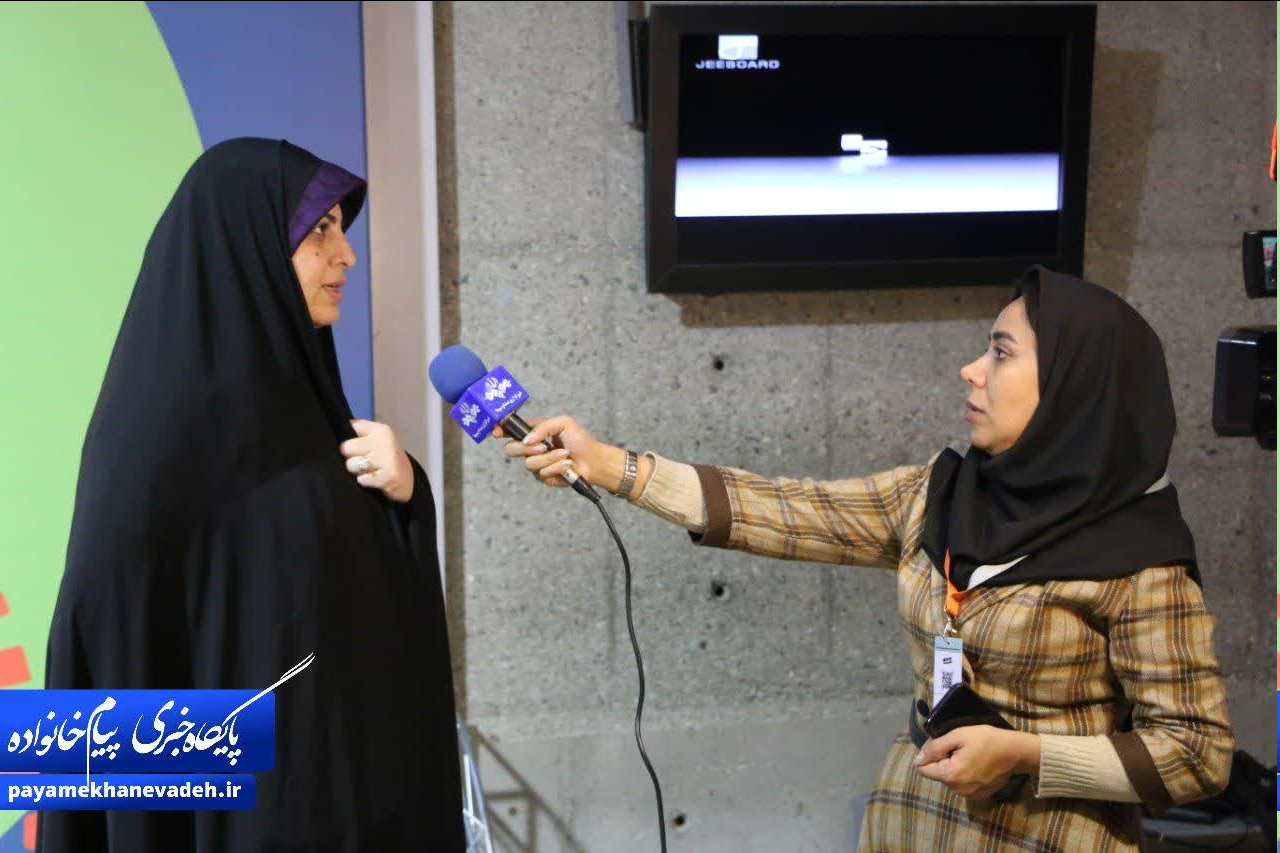 گزارش تصویری اکران مستند " هرشش ثانیه یک نفر"