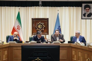 تشکیل فوری جلسه تیم اقتصادی دولت با موضوع دلار و معیشت