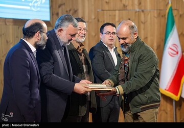 گزارش تصویری| اختتامیه هجدهمین جایزه ادبی جلال برگزار شد