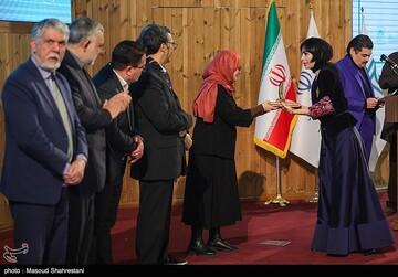 گزارش تصویری| اختتامیه هجدهمین جایزه ادبی جلال برگزار شد