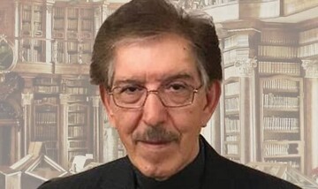 مجتهد شبستری: خانواده‌های تاجیکستان در حفظ زبان فارسی نقش دارند