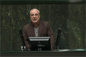 لزوم برخورد قاطعانه با تروریست‌های اقتصادی و زالوهایی که از جیب مردم می‌دزدند