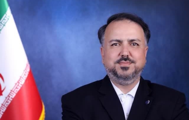 نقدی به یک فیلم جشنواره فجر/ زنده‌شور در مقام موضع‌گیری ظاهر شد