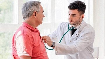 عمر مردان ۴ سال کمتر از زنان است