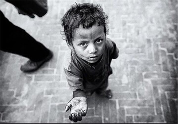 فقر ابزاری است که شیطان با آن ایمان را نشانه می‌گیرد