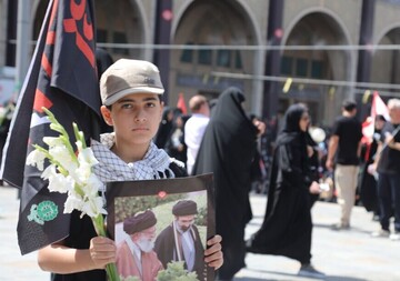 معلم انقلاب؛ چگونه رهبر شهید، هویت دینی نسل نوجوان را شکل داد