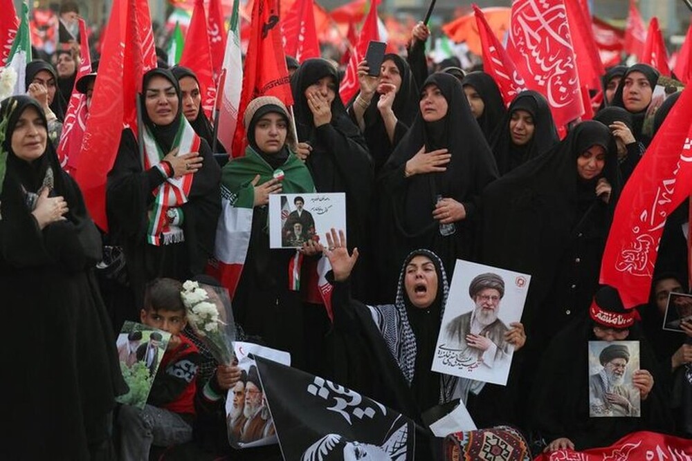 سوگ جمعی در بدرقه رهبر شهید؛ از همافزایی تا بازآفرینی همبستگی ملی